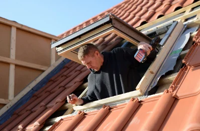 Pose de fenêtres de toit Velux à Regnauville
